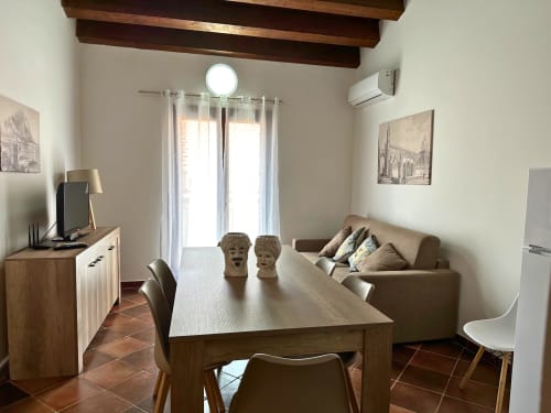 relax in centro, Palermo city break, prenota ora, vicino al Teatro Massimo, comfort moderno, book your stay, eleganza siciliana, discover Palermo, colazione in terrazza, central location, camere spaziose, free Wi-Fi, live like a local, shopping a due passi, explore Sicily, soggiorno romantico, boutique vibes, arte e cultura, enjoy your trip, vicino ai monumenti, prenotazione facile, family friendly, relax e cultura, Palermo experience, quick booking, atmosfera unica, explore il centro storico, walking distance, vacanza sicura, hidden gem in Palermo, weekend perfetto, vivi la città, comfort assicurato, check availability now, cultura e relax, soggiorno in Sicilia, book direct, atmosfera accogliente, turismo culturale, vicino a tutto, prenota il tuo soggiorno