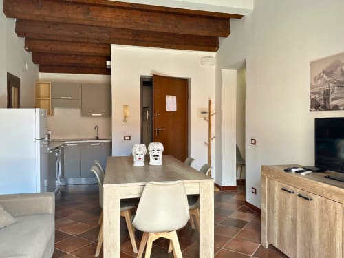 relax in centro, Palermo city break, prenota ora, vicino al Teatro Massimo, comfort moderno, book your stay, eleganza siciliana, discover Palermo, colazione in terrazza, central location, camere spaziose, free Wi-Fi, live like a local, shopping a due passi, explore Sicily, soggiorno romantico, boutique vibes, arte e cultura, enjoy your trip, vicino ai monumenti, prenotazione facile, family friendly, relax e cultura, Palermo experience, quick booking, atmosfera unica, explore il centro storico, walking distance, vacanza sicura, hidden gem in Palermo, weekend perfetto, vivi la città, comfort assicurato, check availability now, cultura e relax, soggiorno in Sicilia, book direct, atmosfera accogliente, turismo culturale, vicino a tutto, prenota il tuo soggiorno
