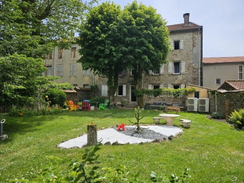 parc et facade arriere de notre maison