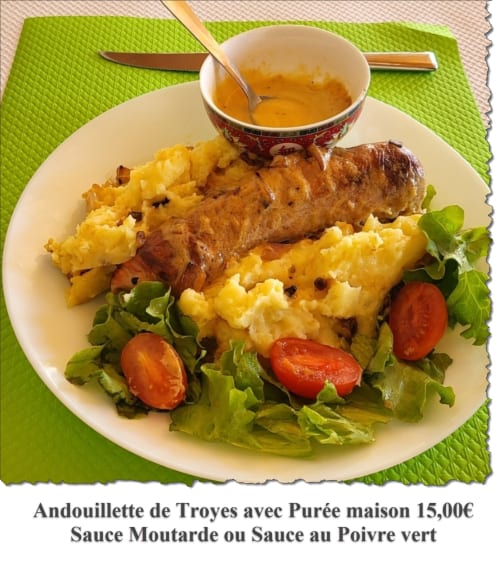 Restaurant traditionnel, Plats à emporter, A la Vieille Halle, Souppes sur Loing, Château Landon, Nemours, Seine et Marne, 77460, France, Soirée Etape
