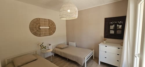 Chambre lits simples déco naturelle – villa L'Authentique Anduze Nuits d'Audace