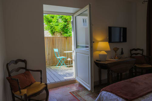 Brechen room with direct access to the terrace and swimming pool