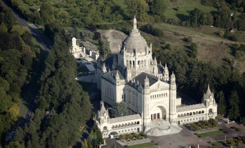 Basilique de Lisieux. A faire autour du lodge en Normandie. Pépiite