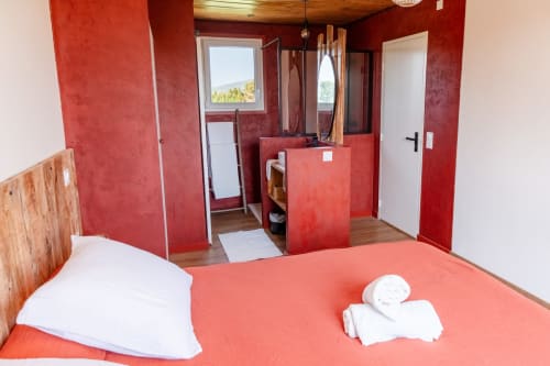 Chambre Maroco avec salle de bain privative dans la villa Kaya à Hyères.