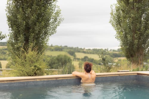 Piscine chauffée en Normandie. Piscine partagée. Pépiite