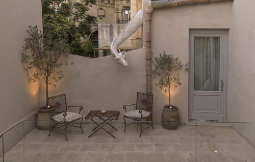 patio, terrazza, suite imperiale, esterno, vista piscina, lusso, relax, comfort, esclusivo, arredamento elegante, area lounge, sole, panorama, vacanza, benessere, Noto, Sicilia