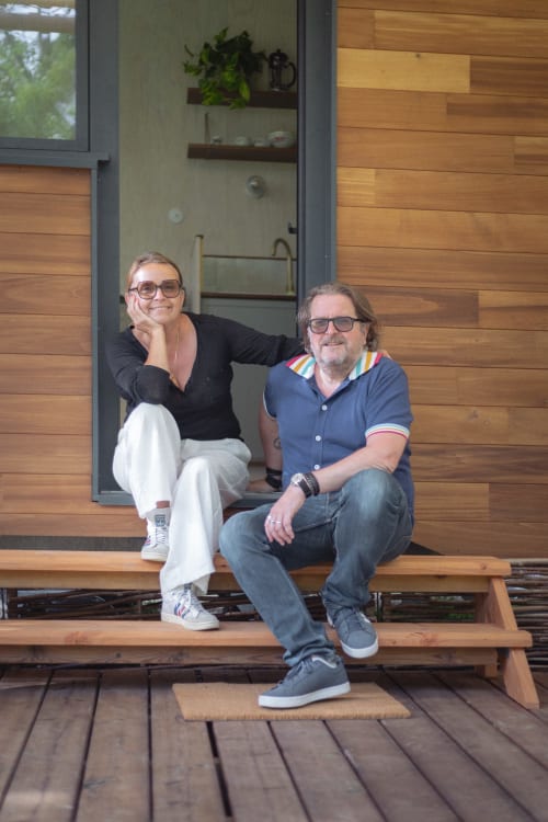 Sophie et Nicolas vos hôtes au lodge Pépiite Bocage Normand