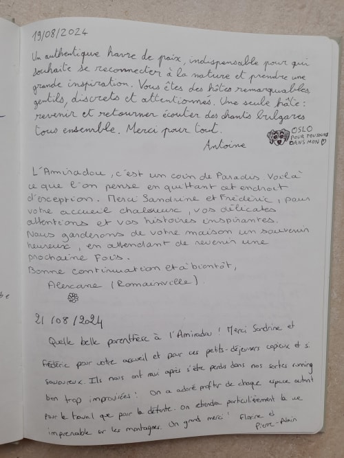 Handwritten guest notes in French in L'Amiradou guestbook, Félines-sur-Rimandoule
