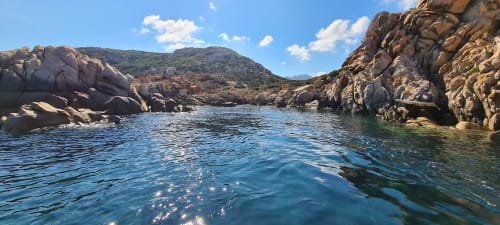 Rivières-naturelles-corse-villa-favone