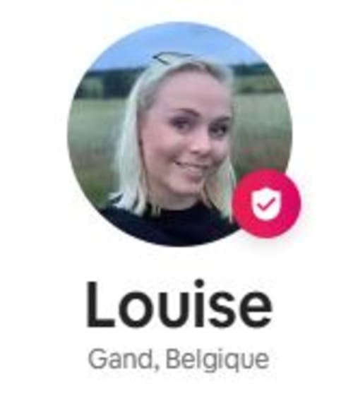 Louise, gestionnaire de propriété à l'hôtel ALMA ROSSA à Gand, Belgique, avec badge de profil vérifié