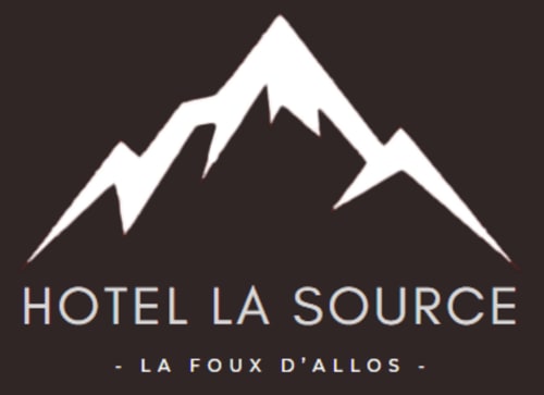 Logo del Hôtel la Source con picos nevados, La Foux d'Allos