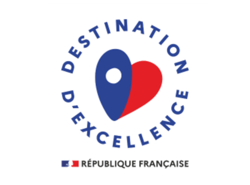 Logo Destination d'Excellence - Label de la République française pour le Domaine de l'Ocrerie à Pourrain