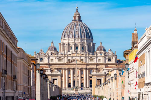 La cupola della Basilica di San Pietro in Vaticano, Roma - vista dalla posizione di IV House BnB