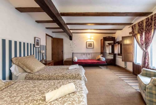 Chambre San Sebastián dans la pension de charme Casa Peregrinando, hébergement à Navarrete, près de Logroño (La Rioja)