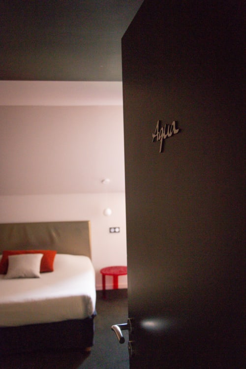 Hotel, Puy du Fou, guesthouse, bed and breakfast, accommodation, Les Herbiers, seminar, meeting room, family suite, room for 2 to 3 people, Les Herbiers, les epesses, room with private toilet and bathroom
