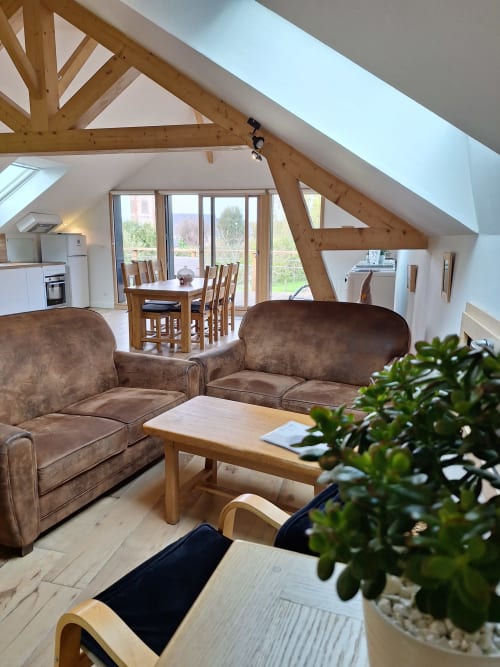 Die Clozette-Lounge, ideal zum Entspannen nach einer Wanderung auf dem Fernwanderweg GR 21.