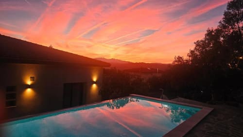 Tramonti in Gallura, Oasi di relax e silenzio a pochi km da Olbia e le sue attrattive. Vicino a Porto e Aeroporto. Ottima soluzione lontana dal caos cittadino ma con tutti i confort.