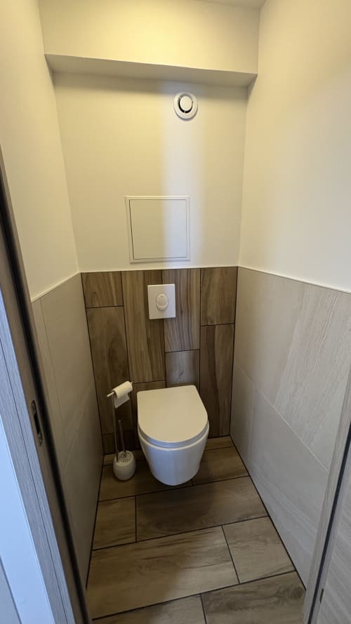 WC suspendu