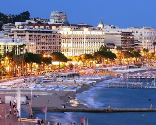 Cannes Location Vacances Saisonnière Luxe Plage Mer Croisette Centre Vue Standing Festival Palais Azur Riviera Apartment Rental Vacation Holiday Seasonal Luxury Beach Sea Riviera Croisette Downtown Terrace Balcony View Modern Premium Festival Palace Wohnung Miete Ferien Ferienwohnung Saisonal Luxus Strand Meer Riviera Zentrum Aussicht Modern Exklusiv Festival Palais Exclusif Prestige Confort Design Central Soleil Détente Voyage Tourisme Séjour Exklusiv Prestige Komfort Design Zentral Sonne Entspannung Reisen Tourismus Aufenthalt Exclusive Prestige Comfort Design Central Sun Relax Travel Tourism Stay