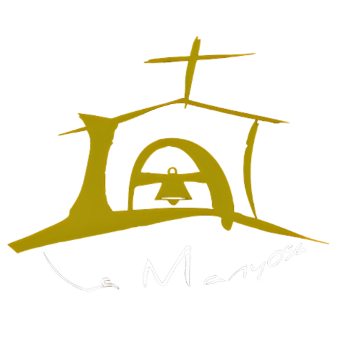 Logotipo de La Manyosa con silueta de ermita y campana sobre fondo transparente.
