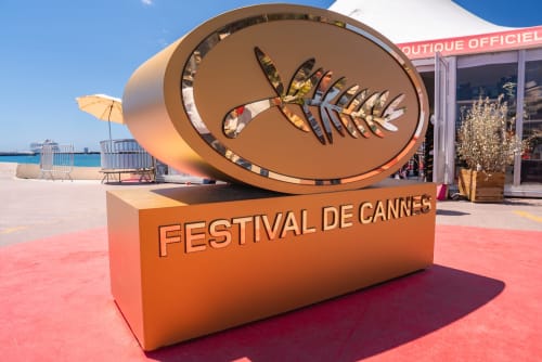 Cannes Location Vacances Saisonnière Luxe Plage Mer Croisette Centre Vue Standing Festival Palais Azur Riviera Apartment Rental Vacation Holiday Seasonal Luxury Beach Sea Riviera Croisette Downtown Terrace Balcony View Modern Premium Festival Palace Wohnung Miete Ferien Ferienwohnung Saisonal Luxus Strand Meer Riviera Zentrum Aussicht Modern Exklusiv Festival Palais Exclusif Prestige Confort Design Central Soleil Détente Voyage Tourisme Séjour Exklusiv Prestige Komfort Design Zentral Sonne Entspannung Reisen Tourismus Aufenthalt Exclusive Prestige Comfort Design Central Sun Relax Travel Tourism Stay