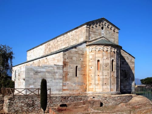Historic stone church with arched windows in Taglio Isolaccio, Corsica, near Corse et Zen hotel