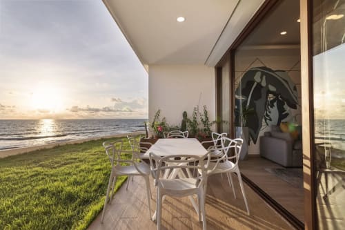 Beachfront balcony with oceanview – Malkita Sol