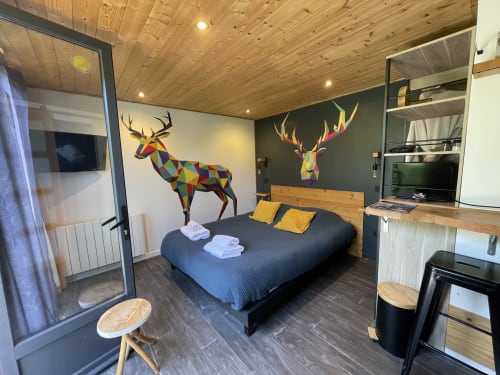 Chambre du Lodge classique, avec grand lit au Gîtes d'Armor, Bretagne