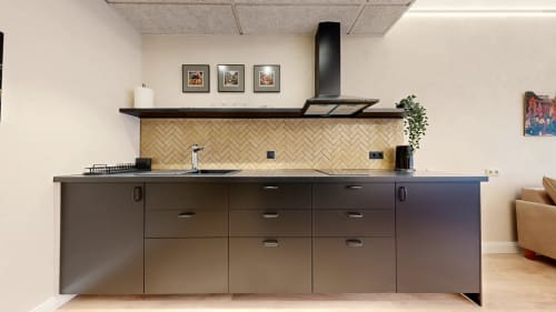 Maikros apartment Kitchen, 100m from town hall square