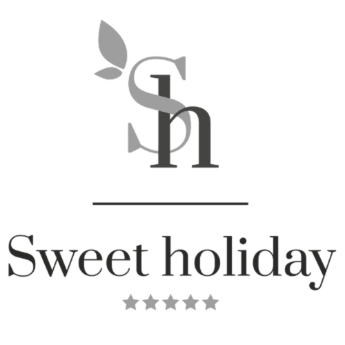 Logo de l'hôtel Sweet Holiday avec design de feuille stylisée et notation cinq étoiles, Porto-Vecchio