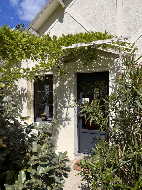 Clairseine, countryside, Normandy, Impressionism, waterside, banks of the Seine, the Seine, calm, silence, garden, 100 km from Paris, Giverny, Rouen, Val de Reuil, Louviers, Eure, Les Andelys, Claude Monet, Impressionists, eco-friendly, privacy, romantic getaway, couples' getaway, rejuvenation, Le Vaudreuil, Tournedos-sur-Seine, Porte de Seine, Nature, France, Design, vintage, decoration, comfort, high-end, luxury, pleasure, terrace, park, private, decoration, high-end, beautiful amenities, view of the Seine, fishing, hiking, rest, rejuvenation, pontoon, boat, all seasons, spring, summer, autumn, winter, flavours, LGBTQ +, dogs accepted, cottage, charming cottage, guest house