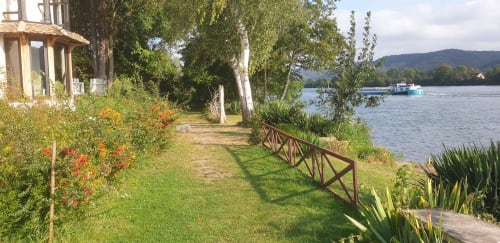 Clairseine, countryside, Normandy, Impressionism, waterside, banks of the Seine, the Seine, calm, silence, garden, 100 km from Paris, Giverny, Rouen, Val de Reuil, Louviers, Eure, Les Andelys, Claude Monet, Impressionists, eco-friendly, privacy, romantic getaway, couples' getaway, rejuvenation, Le Vaudreuil, Tournedos-sur-Seine, Porte de Seine, Nature, France, Design, vintage, decoration, comfort, high-end, luxury, pleasure, terrace, park, private, decoration, high-end, beautiful amenities, view of the Seine, fishing, hiking, rest, rejuvenation, pontoon, boat, all seasons, spring, summer, autumn, winter, flavours, LGBTQ +, dogs accepted, cottage, charming cottage, guest house