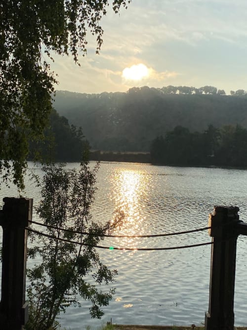 Clairseine, countryside, Normandy, Impressionism, waterside, banks of the Seine, the Seine, calm, silence, garden, 100 km from Paris, Giverny, Rouen, Val de Reuil, Louviers, Eure, Les Andelys, Claude Monet, Impressionists, eco-friendly, privacy, romantic getaway, couples' getaway, rejuvenation, Le Vaudreuil, Tournedos-sur-Seine, Porte de Seine, Nature, France, Design, vintage, decoration, comfort, high-end, luxury, pleasure, terrace, park, private, decoration, high-end, beautiful amenities, view of the Seine, fishing, hiking, rest, rejuvenation, pontoon, boat, all seasons, spring, summer, autumn, winter, flavours, LGBTQ +, dogs accepted, cottage, charming cottage, guest house, Impressionism, Claude Monet, Giverny