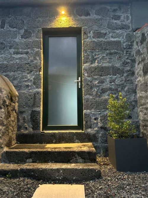 Ilha do Pico, Açores, Cá Por Casa Pico, Alojamento, Hotel. Exterior. Prainha de Baixo