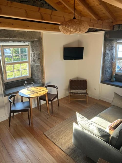 Ilha do Pico, Açores, Cá Por Casa Pico, Alojamento, Hotel. Sala. Prainha de Baixo. Antarte
