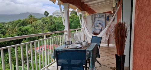 Terrasse Sikrié
Coin repas, avec une vue exceptionnelle sur la montagne