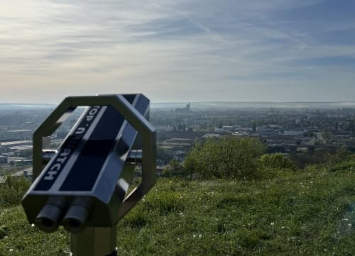 Les appartements Le Laurencin sont situés dans le cœur historique de Sens, dans l'Yonne. A seulement 1h de paris en train, sur l'A5 et l'A19 idéal sur la route des vacances ou pour les déplacements professionnels.