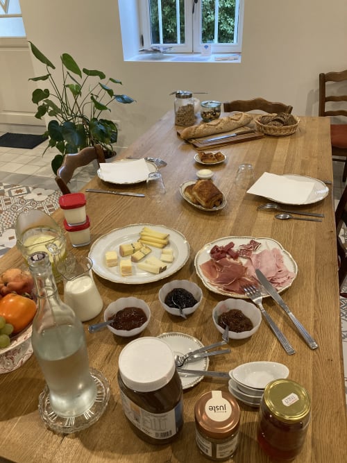 Petit-déjeuner gourmand dans notre maison d'hôtes - Clos Ceres