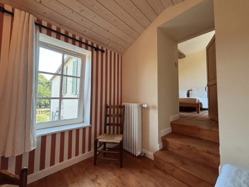 Annexe de la suite des Hortensias avec un lit de 80*160pour enfant de moins de 10 ans