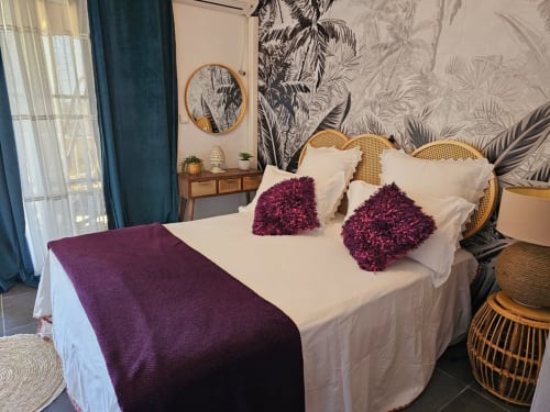 Chambre 1 Fwégate ,très bien agencée, elle dispose de la climatisation pour vous assurer un certain confort durant votre séjour au Nid de Bellemont