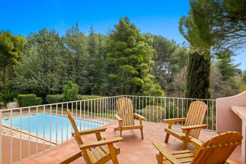 Villa Les Oiseaux- le Castellet- var- rental- holiday home- location saisonnière- var- circuit du castellet- 10 people- swiming pool- sun lounges- JC Conciergerie