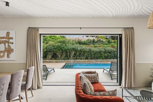 Villa L'Escale de Val D'Azur- Sanary sur Mer- heated swiming pool- jacuzzi- terrain de pétanque- 8 people- JC Conciergerie