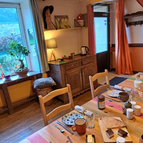 Le confort et le calme d'une chambre d'hôtes bien placé dans le Finistère.