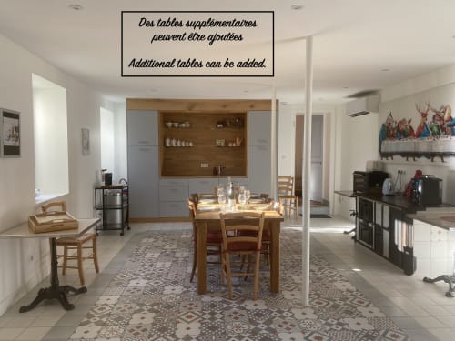Grande cuisine équipée pour des repas tous ensemble