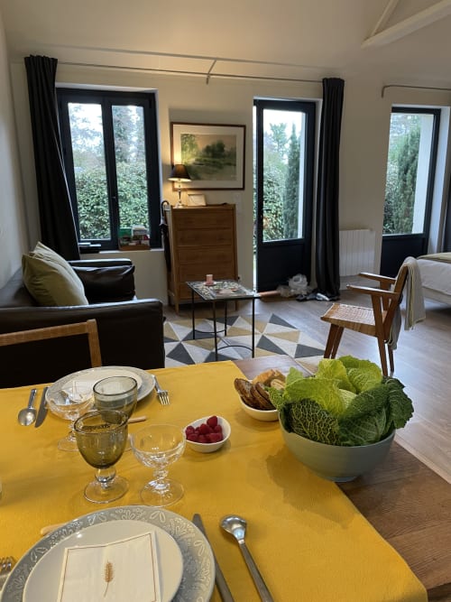 Clairseine, countryside, Normandy, Impressionism, waterside, banks of the Seine, the Seine, calm, silence, garden, 100 km from Paris, Giverny, Rouen, Val de Reuil, Louviers, Eure, Les Andelys, Claude Monet, Impressionists, eco-friendly, privacy, romantic getaway, couples' getaway, rejuvenation, Le Vaudreuil, Tournedos-sur-Seine, Porte de Seine, Nature, France, Design, vintage, decoration, comfort, high-end, luxury, pleasure, terrace, park, private, decoration, high-end, beautiful amenities, view of the Seine, fishing, hiking, rest, rejuvenation, pontoon, boat, all seasons, spring, summer, autumn, winter, flavours, LGBTQ +, dogs accepted, cottage, charming cottage, guest house