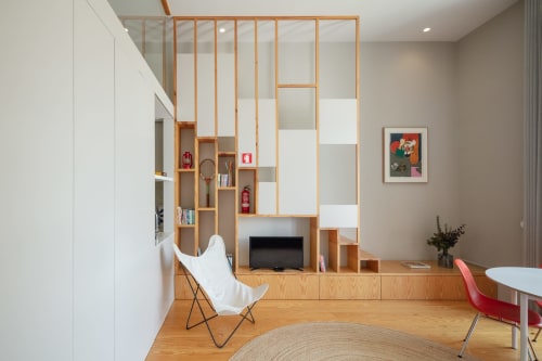 Detalhes de design de interiores em um apartamento do Baumhaus Serviced Living.