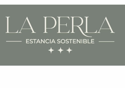 Logo del alojamiento rural sostenible Casa Rural La Perla en Hiendelaencina, España