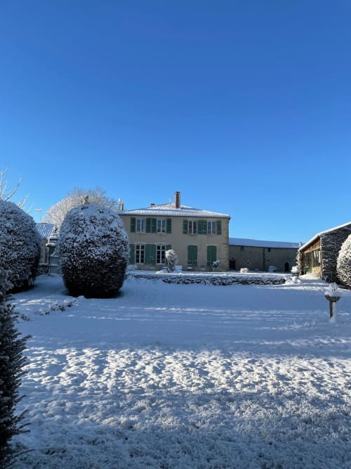 Le Prieuré sous la neige décembre 2025