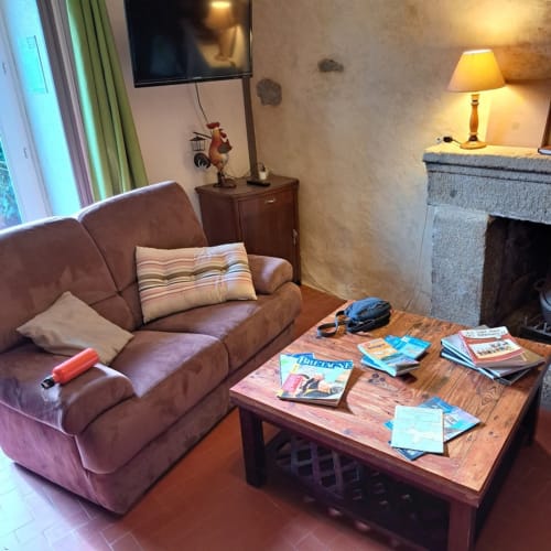 Le salon d'une chambre d'hôtes bien placée dans le Finistère