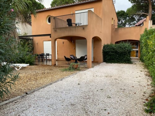 villa 2 rdc Port lligat avec jardin privatif - Etage ¨Palamos avec grande terrasse de 25m² coin repas coin détente, parasol+ Petite terrasse idéale pour Apéro